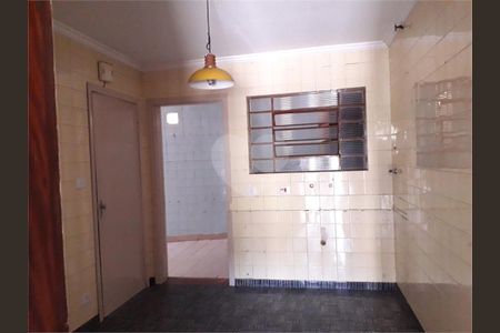 30_photo/94cf076657.b37fb779aadef412-ATLAS-8560b6a9-e562-4e8f-8414-465f6f822f04.jpg de casa à venda com 3 quartos, 159m² em Jardim Sao Pedro, Cotia