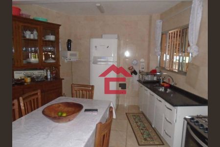 7_photo/94cf0766bb.c4a86b3c211625c7-ATLAS-2b5c75ad-8555-4f2a-a01b-64aeb47698eb.jpg de casa à venda com 3 quartos, 176m² em Centro, Cotia