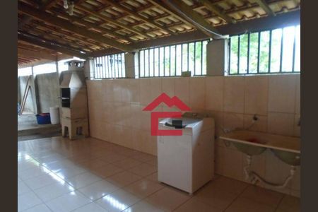 12_photo/94cf0766bb.c4a86b3c211625c7-ATLAS-7403feec-df90-46f1-b5ee-dffa9b6cab56.jpg de casa à venda com 3 quartos, 176m² em Centro, Cotia