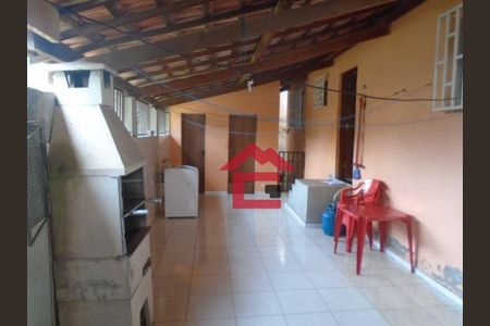 8_photo/94cf0766bb.c4a86b3c211625c7-ATLAS-869ccb34-7e3a-4cba-b1b4-fde19d76c5aa.jpg de casa à venda com 3 quartos, 176m² em Centro, Cotia