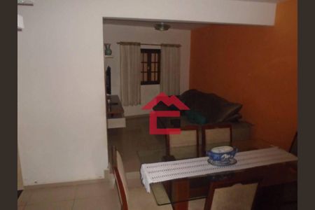 6_photo/94cf0766bb.c4a86b3c211625c7-ATLAS-cb0e0bb5-a056-4984-9e23-4c3d698bf2db.jpg de casa à venda com 3 quartos, 176m² em Centro, Cotia