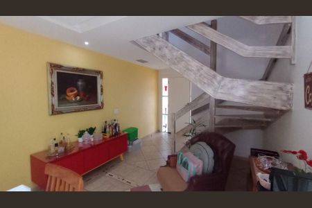 5_photo/94cf0767a9.ceff8192393c33de-ATLAS-19961dc2-8d02-4dd0-8e5e-643c0f4f6696.jpg de casa para alugar com 4 quartos, 310m² em Portao, Cotia