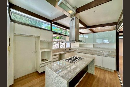 15_photo/94cf0767a9.ceff8192393c33de-ATLAS-39660c5e-a2ec-4ad3-a998-1209a02e0bee.jpg de casa à venda com 3 quartos, 344m² em Portao, Cotia