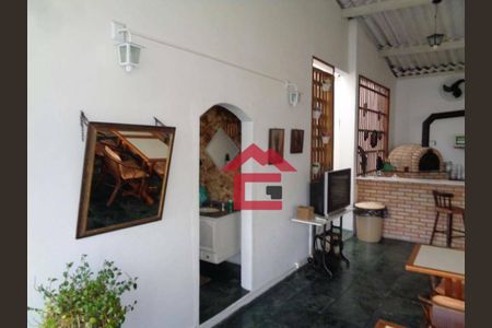 2_photo/94cf076e03.2d0f88dd1dddff54-ATLAS-fbe30db5-0f49-42e1-ac09-c257f3b732dc.jpg de casa à venda com 4 quartos, 350m² em Jardim Adelina, Cotia