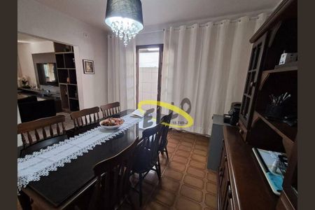 2_photo/94cf0771eb.9de6362a168616a9-ATLAS-01916b3d-73c5-4cdb-85b9-0d4b823b6d2f.jpg de casa à venda com 3 quartos, 203m² em Jardim Adelina, Cotia