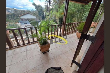 42_photo/94cf077203.ead381bccf4bf452-ATLAS-83d6b9bd-737e-4f73-bbef-2b7b1e1d1de6.jpg de casa à venda com 3 quartos, 395m² em Jardim Adelina, Cotia