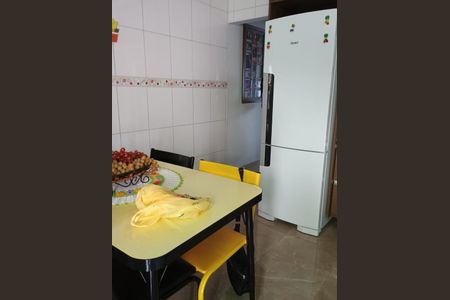 8_photo/94cf077777.1aa5b8f538f3adaf-ATLAS-52f87e51-b156-47b9-91a6-e6a56b20352b.jpg de casa à venda com 2 quartos, 250m² em Granja Carolina, Cotia