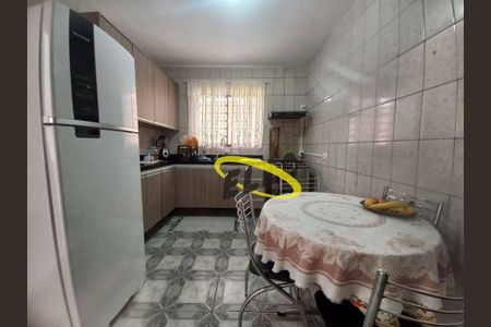 4_photo/94cf0777b9.0fca3daec1aa15fd-ATLAS-2428db2c-5e52-41c2-8213-e8526375610f.jpg de casa à venda com 2 quartos, 130m² em Granja Carolina, Cotia