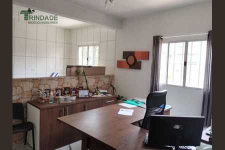 12_photo/94cf077adf.f9fd596f8c1c84e9-ATLAS-076a3f17-07a8-48dc-9f7d-5f0d4464bd05.jpg de casa à venda com 8 quartos, 266m² em Jardim Leonor, Cotia