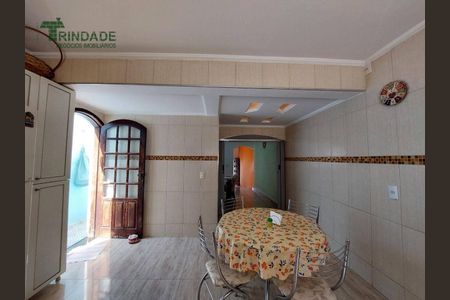 9_photo/94cf077b45.203ffe32249db6fb-ATLAS-4b0e2ee9-20e5-4acb-b144-0a4a000458dd.jpg de casa à venda com 3 quartos, 273m² em Jardim Leonor, Cotia