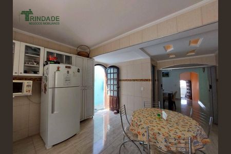 10_photo/94cf077b45.203ffe32249db6fb-ATLAS-4df2bb14-2ce7-465b-8946-e58d5abee4eb.jpg de casa à venda com 3 quartos, 273m² em Jardim Leonor, Cotia