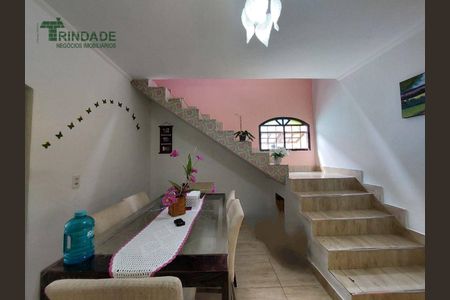 14_photo/94cf077b45.203ffe32249db6fb-ATLAS-cba7bd2a-2925-4d5c-bc4b-aa64bbd6a679.jpg de casa à venda com 3 quartos, 273m² em Jardim Leonor, Cotia