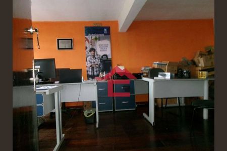 5_photo/94cf077b45.a90fc6f470e4b1d9-ATLAS-53d5db38-0400-4a77-bd5f-d4d410d78f5f.jpg de casa à venda com 3 quartos, 273m² em Jardim Leonor, Cotia