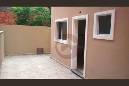 5_photo/94cf077b8b.41d999924f8b3a2a-ATLAS-7efc9133-ec9a-4551-b683-859259e2eb09.jpg de casa à venda com 2 quartos, 100m² em Jardim Leonor, Cotia