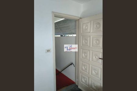 27_photo/94cf077d17.8e14c5f9c2788e57-ATLAS-1efd52ee-e1e6-45ff-a0fb-12594215a13f.jpg de casa à venda com 5 quartos, 159m² em Centro, Cotia