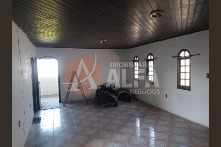 5_photo/94cf077ef5.ceff8192393c33de-ATLAS-a6c5f213-aa66-490c-b2e9-c4ee7a83a1a2.jpg de casa à venda com 3 quartos, 400m² em Jardim Leonor, Cotia