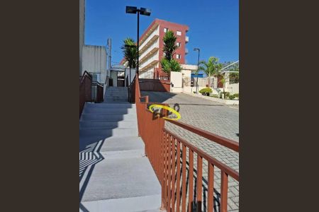 5_photo/94cf07842b.ee7ea5ec58f4cdc5-ATLAS-51617cf5-3a32-43dc-889a-a45e17ff554f.jpg de apartamento à venda com 2 quartos, 42m² em Outeiro de Passárgada, Cotia