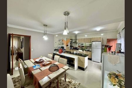 19_photo/94cf078583.533901205f0e297c-ATLAS-12cd86e1-ca05-4e2a-9ff9-0175dfa117f5.jpg de casa à venda com 3 quartos, 10m² em Centro, Cotia