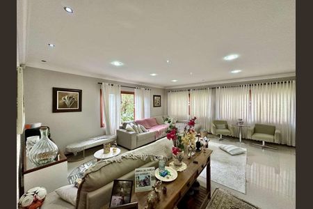 19_photo/94cf07859d.b37fb779aadef412-ATLAS-55411e90-e2b5-424b-b013-be7e35ab6a32.jpg de casa à venda com 3 quartos, 280m² em Centro, Cotia