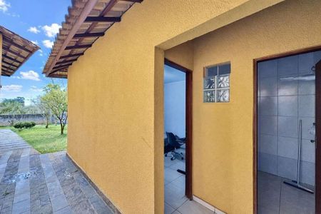 17_photo/94cf07859d.b37fb779aadef412-ATLAS-d4baf945-8e27-4da6-9bc6-4f680bb61e0e.jpg de casa à venda com 3 quartos, 280m² em Centro, Cotia