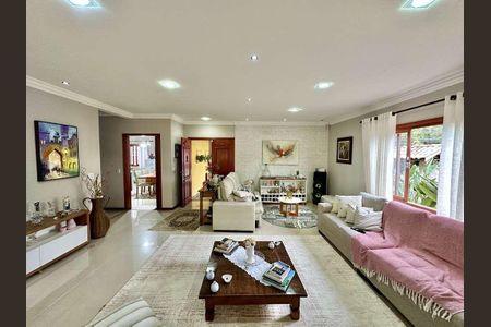 16_photo/94cf07859d.d7ac12836e0fb324-ATLAS-a6aea0ad-c089-4fa0-8f46-a2adfba2be3f.jpg de casa à venda com 3 quartos, 280m² em Centro, Cotia