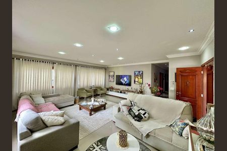 14_photo/94cf07859d.d7ac12836e0fb324-ATLAS-d5fb22d4-cd9e-4a5e-b060-cbfb97e7a791.jpg de casa à venda com 3 quartos, 280m² em Centro, Cotia