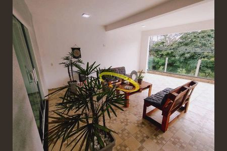 4_photo/94cf0785e7.89f5159da5bf75fa-ATLAS-8f370b57-8edc-47a6-98c2-af7fba2dc806.jpg de casa à venda com 3 quartos, 152m² em Outeiro de Passárgada, Cotia