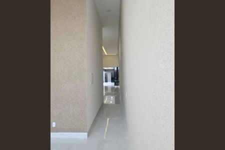 9_photo/94cf0786e5.2f15d505e37c7ac5-ATLAS-e4130654-444d-4c43-966d-9d7f52d7daf9.jpg de casa à venda com 3 quartos, 198m² em Outeiro de Passárgada, Cotia