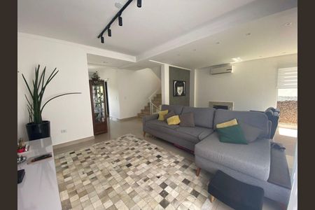 7_photo/94cf078d05.d064f87ba2f4a60c-ATLAS-2cfbaed0-25e5-4b30-a767-67da88158f62.jpg de casa à venda com 4 quartos, 232m² em Jardim Atalaia, Cotia