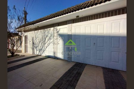 5_photo/94cf078e4f.0f81dd1a9a4f6ffb-ATLAS-6c51467c-d3b6-4124-8661-5d4f40e2d9a1.jpg de casa à venda com 4 quartos, 340m² em Outeiro de Passárgada, Cotia