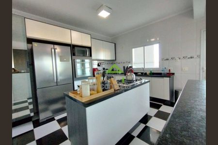 3_photo/94cf078e4f.0f81dd1a9a4f6ffb-ATLAS-89c4d49d-672a-46af-8cd4-d94707e7c0dd.jpg de casa à venda com 4 quartos, 340m² em Outeiro de Passárgada, Cotia