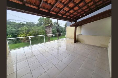 9_photo/94cf078f99.93b8fa184532727f-ATLAS-f2d3c0a6-e291-44c7-8a6a-449f01ded0e4.jpg de casa para alugar com 4 quartos, 150m² em Outeiro de Passárgada, Cotia
