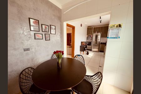 2_photo/94cf0792a3.e6e1c947b02cf8fb-ATLAS-d4390e32-ef34-498f-bc8b-dd578b3e31a5.jpg de casa de condomínio à venda com 4 quartos, 216m² em Jardim Atalaia, Cotia