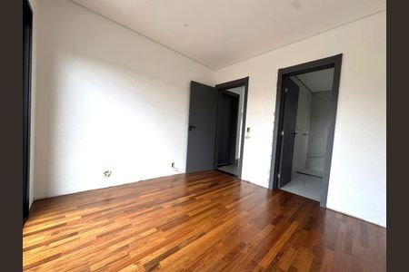 6_photo/94cf0792b5.206353ecc2220d31-ATLAS-0b9ae527-2da7-4c99-9b2c-d6f4ea8d00c9.jpg de casa à venda com 3 quartos, 300m² em Jardim Atalaia, Cotia