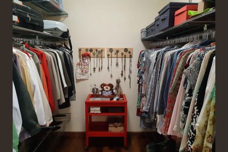 25_photo/94cf07986f.e9bc35269128f7e8-ATLAS-b5e863e7-77c5-4f1d-a41a-aec1db291d42.jpg de casa à venda com 3 quartos, 313m² em Jardim Atalaia, Cotia