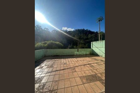 47_photo/94cf079c8f.38153d79977beed0-ATLAS-ab7084ff-34c6-44fc-8ab1-5dbd6ca20f04.jpg de casa à venda com 3 quartos, 274m² em Centro, Cotia