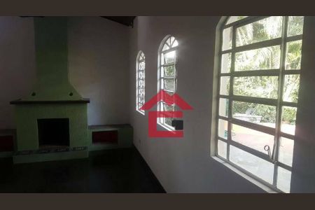 2_photo/94cf079ceb.01061cb6ad72014f-ATLAS-866d5fb1-51e3-4c4b-a31d-06e9f5011bcb.jpg de casa à venda com 2 quartos, 152m² em Centro, Cotia