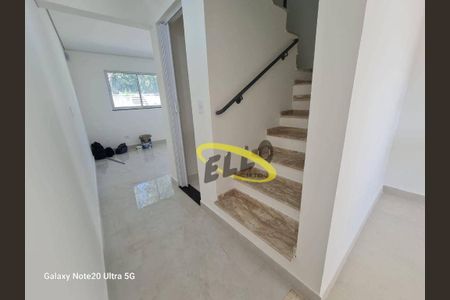 10_photo/94cf07e4eb.459800e5d8119dd7-ATLAS-3e068fbf-93f8-435d-b8f7-4256e76ed7a0.jpg de casa à venda com 2 quartos, 71m² em Jardim Santa Paula, Cotia