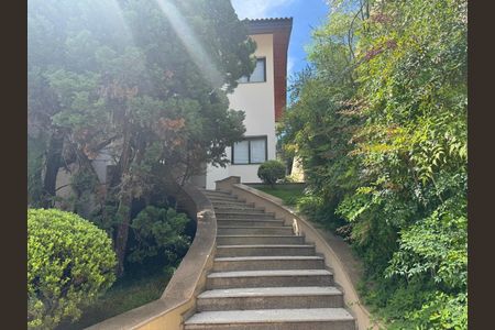 5_photo/94cf07e56b.80fb811e5b7edecb-ATLAS-2ac7e3bb-deb2-4b9f-bf7b-e297ba478860.jpg de casa à venda com 5 quartos, 651m² em Lageadinho, Cotia