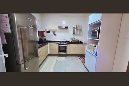 10_photo/94cf07f25b.674efd2a52575d3d-ATLAS-7f193807-cfb2-4916-857b-be7130c8df85.jpg de casa à venda com 2 quartos, 91m² em Lageadinho, Cotia