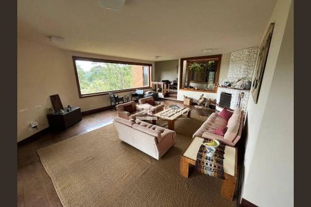 9_photo/94cf07f885.9addaf104e7839af-ATLAS-7f59d9a1-6362-43ee-a9df-e4ea60dd31f2.jpg de casa à venda com 4 quartos, 340m² em Jardim Santa Paula, Cotia