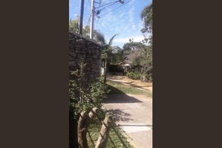 3_photo/94cf07f9a7.b7a28b76476596d7-ATLAS-60becf22-ed01-4fd8-8f48-a7234f326b5f.jpg de casa à venda com 4 quartos, 369m² em Jardim Santa Paula, Cotia