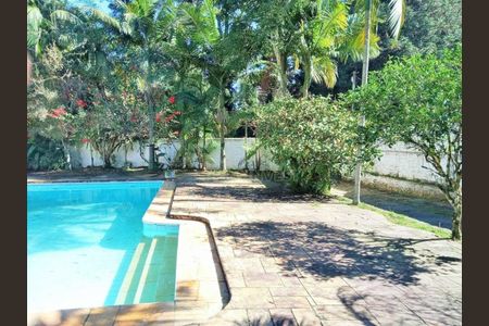 11_photo/94cf07f9a7.b7a28b76476596d7-ATLAS-6caae99a-e95e-463d-a6e3-8206867b88fa.jpg de casa à venda com 4 quartos, 370m² em Jardim Santa Paula, Cotia