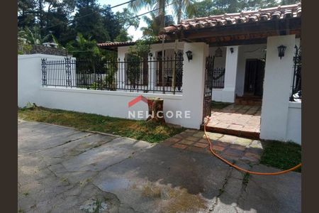 18_photo/94cf07f9a7.b7a28b76476596d7-ATLAS-88de3696-4fdc-4171-80b7-baad70c128a2.jpg de casa à venda com 4 quartos, 362m² em Jardim Santa Paula, Cotia