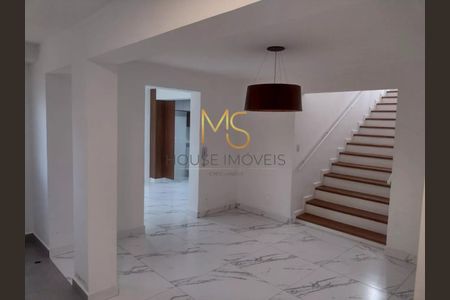 5_photo/94cf07fb45.1dc817000cb419a8-ATLAS-9d48a7f2-49f2-4672-9079-e1c70be4847e.jpg de casa à venda com 3 quartos, 150m² em Jardim Santa Paula, Cotia