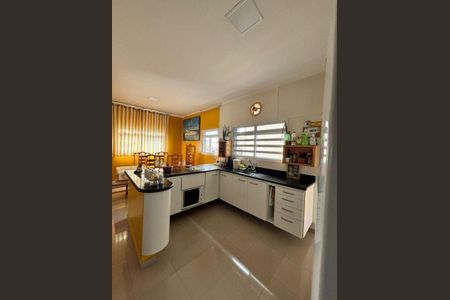 17_photo/94cf07fb49.ceff8192393c33de-ATLAS-f9c8722c-0e8e-4fc0-b270-933917e498c8.jpg de casa à venda com 3 quartos, 370m² em Chacara Nossa Senhora de Fatima, Cotia