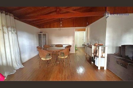 6_photo/94cf0800fb.e023a1231e2ff78f-ATLAS-2c5b21fe-8fea-4ac1-8b72-cd443cc5b7bb.jpg de casa à venda com 3 quartos, 335m² em Jardim Santa Paula, Cotia