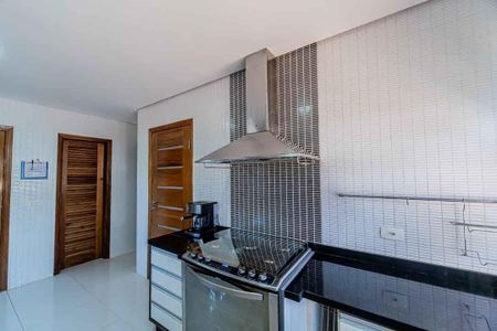 12_photo/94cf080a99.0abb473e952761da-ATLAS-347e8f92-a50d-4ba3-bc3b-a82059a01dcd.jpg de casa à venda com 6 quartos, 420m² em Chácara Recanto Verde, Cotia