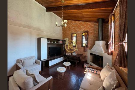 45_photo/94cf09dc33.7da11293e5e8925f-ATLAS-1966222b-d12e-4165-9d1f-4229cb18c365.jpg de casa à venda com 6 quartos, 355m² em Chácara Real (Caucaia do Alto), Cotia