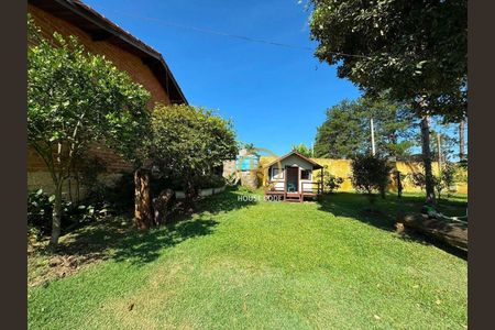 9_photo/94cf09dc33.7da11293e5e8925f-ATLAS-5d242ca3-c97d-4fe3-ac46-43f18cfa85ee.jpg de casa à venda com 6 quartos, 355m² em Chácara Real (Caucaia do Alto), Cotia